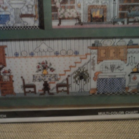 Bucilla cross stitch hutch kit "doll house" 9" x 12" - Picture 3 of 5